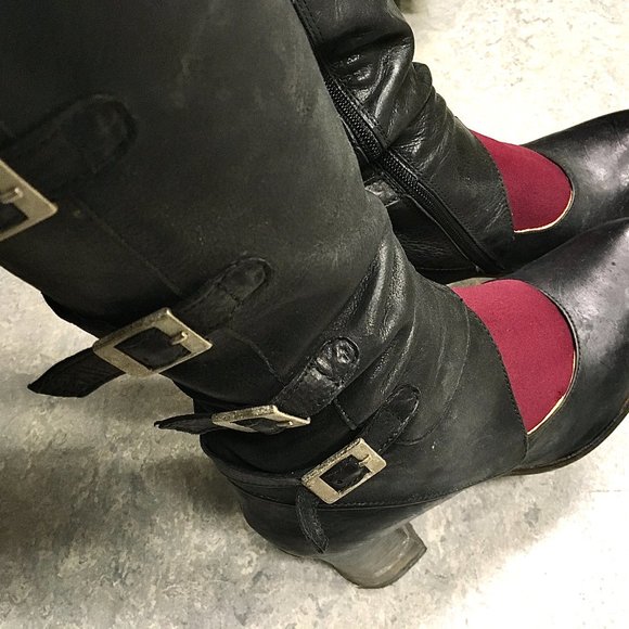 EUC Prophecy Heeled Leather Boots - Picture 3 of 13